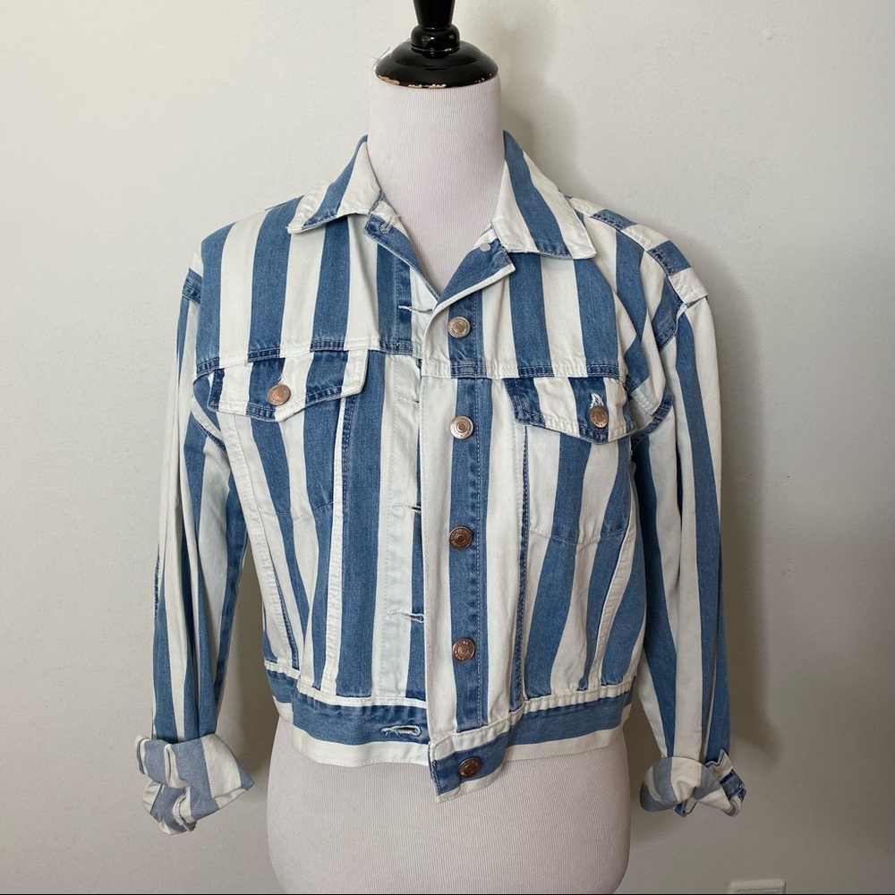 NWT Forever 21 Denim Jacket - Blue and White - Picture 1 of 11